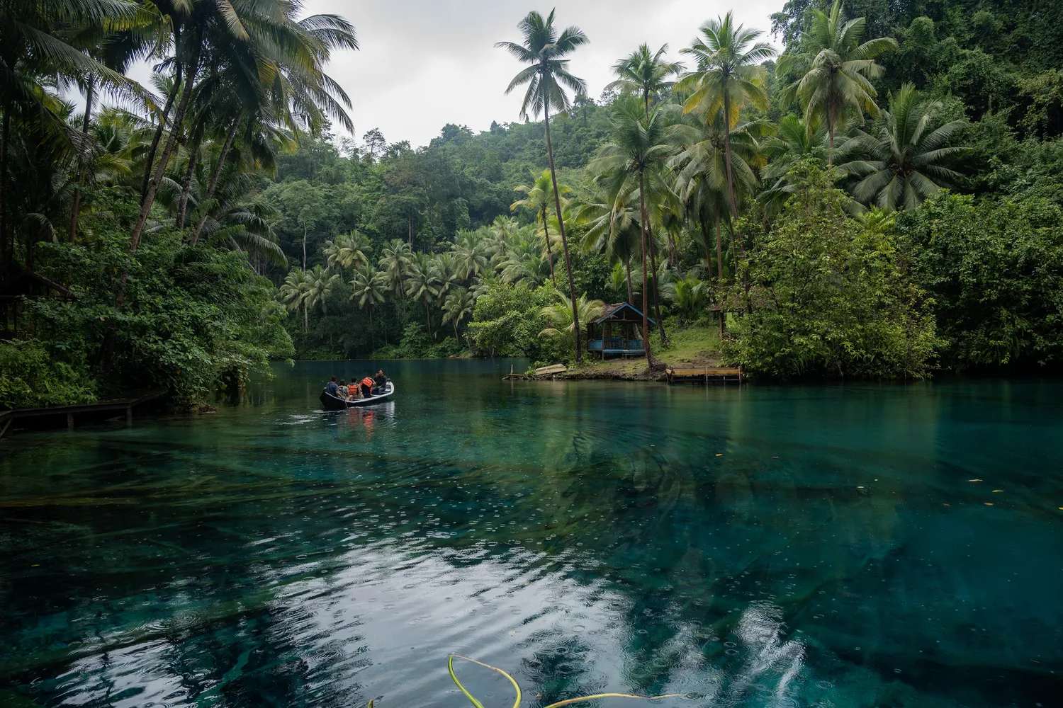 Banggai-Paisupok-Lake-Danau